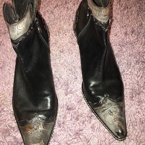 Donald j pliner boots size 8.5 women’s